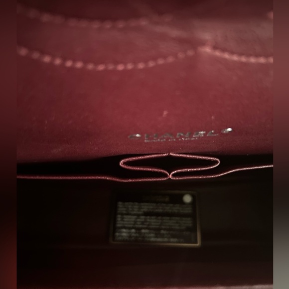 Chanel Classic Caviar Maxi Bag Black Caviar Leather Silver Hardware Double Flap - Picture 14 of 16